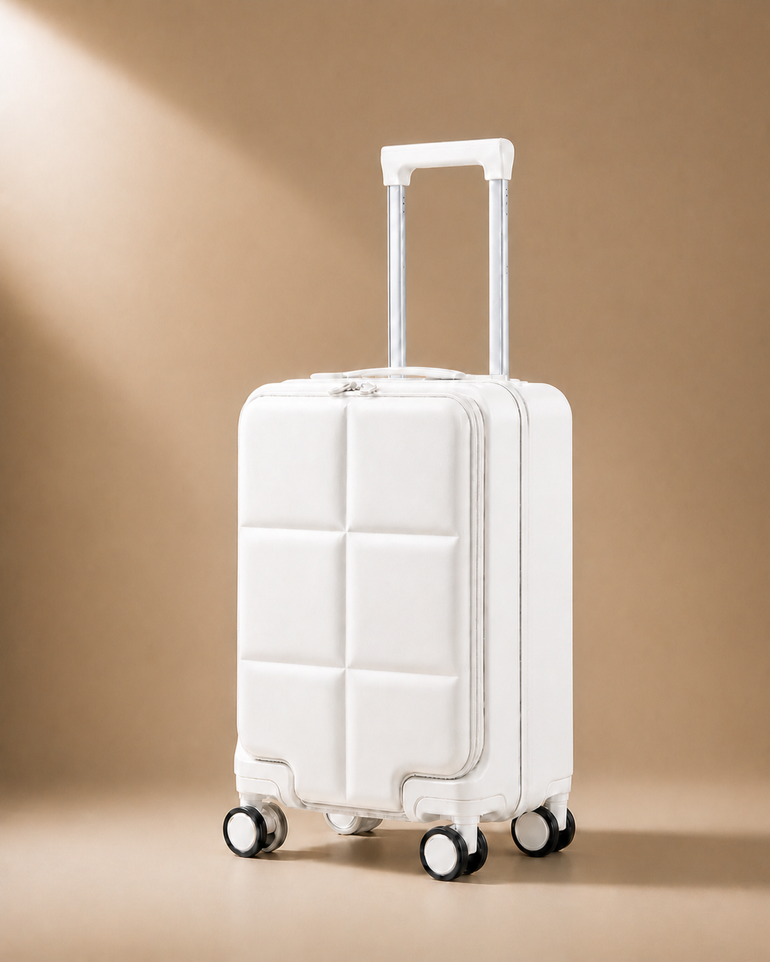Seahouses 14 Inch Travel Makeup Case in White
