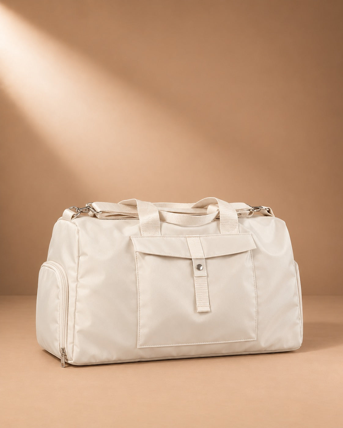 Settle Women's Clasp Weekend Bag - White