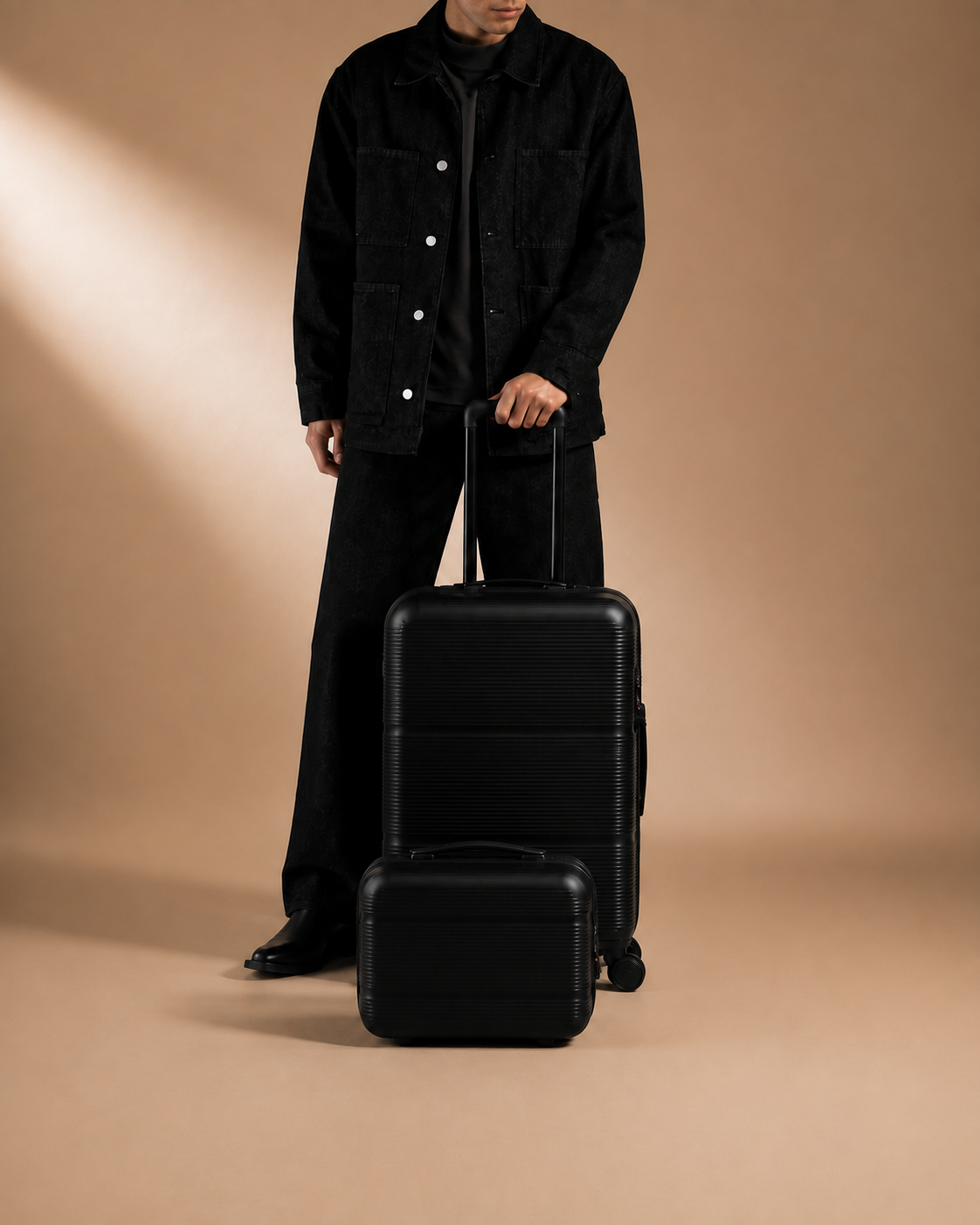 Trebah Travel Makeup Case with Vanity Case - Black 13 and 20 Inch in Use