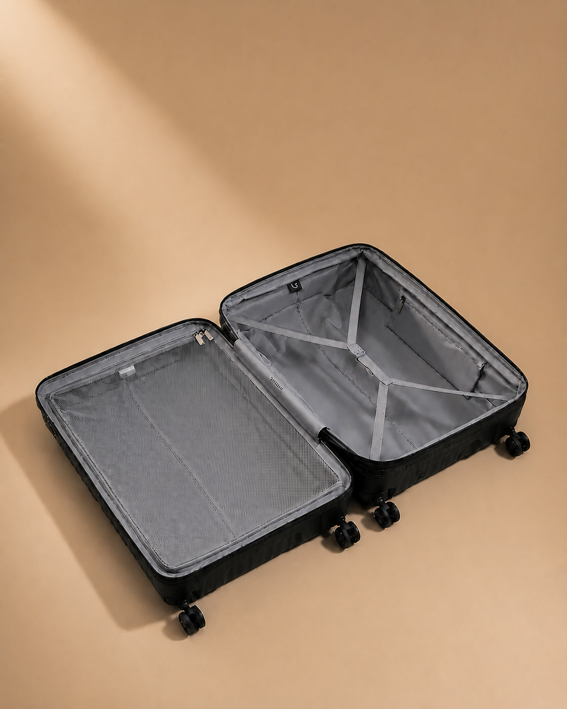 Bantham Front-Opening Cabin Suitcase with USB Port - 20-28 Inch - Open Interior View