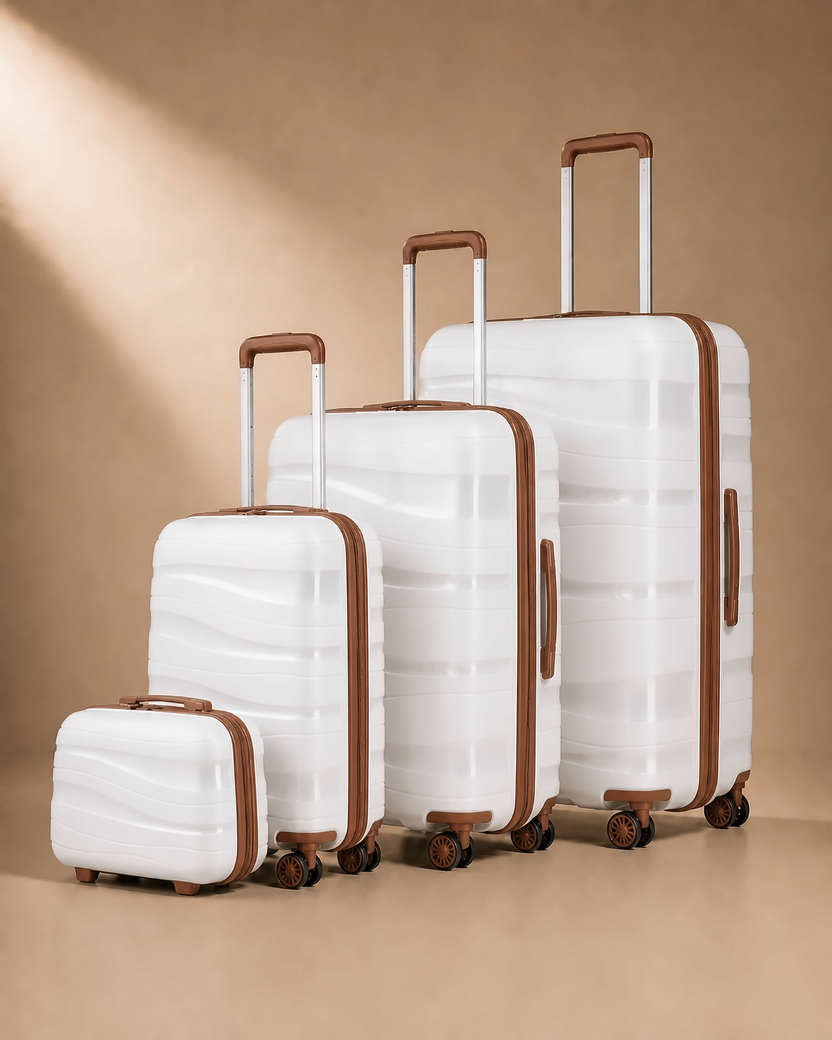 Rannoch 4 piece hard shell suitcase set in white