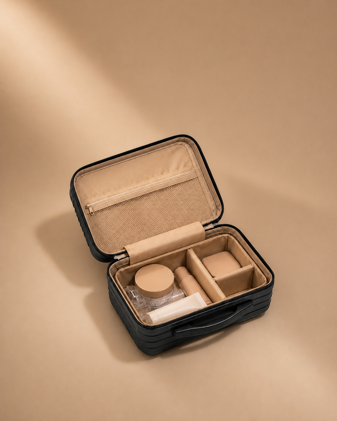 Kynance 14 Inch Travel Makeup Case interior view