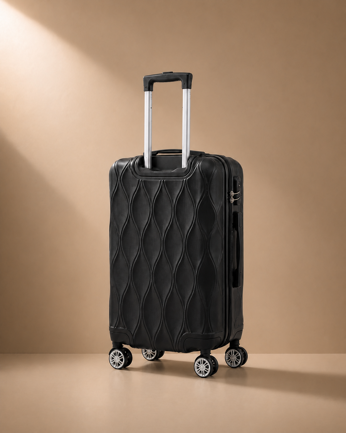 Dartmouth Hard Shell Cabin Suitcase - 20 Inch - telescopic handle and spinner wheels
