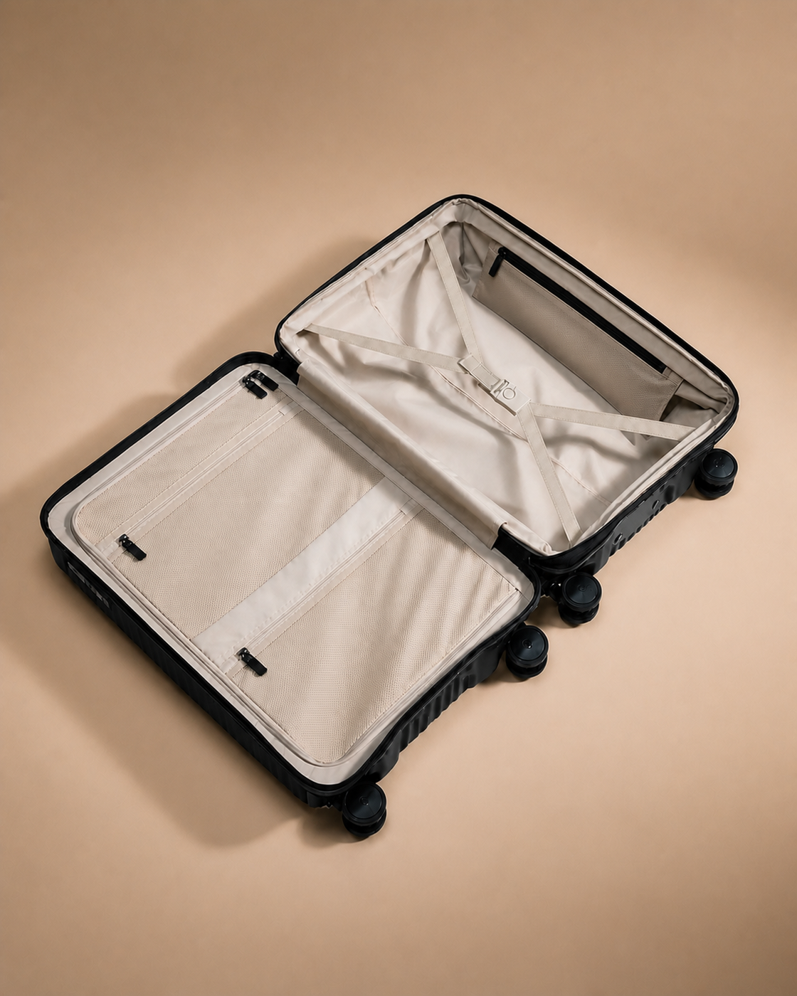 Cullen hard shell 28 inch suitcase - open interior view