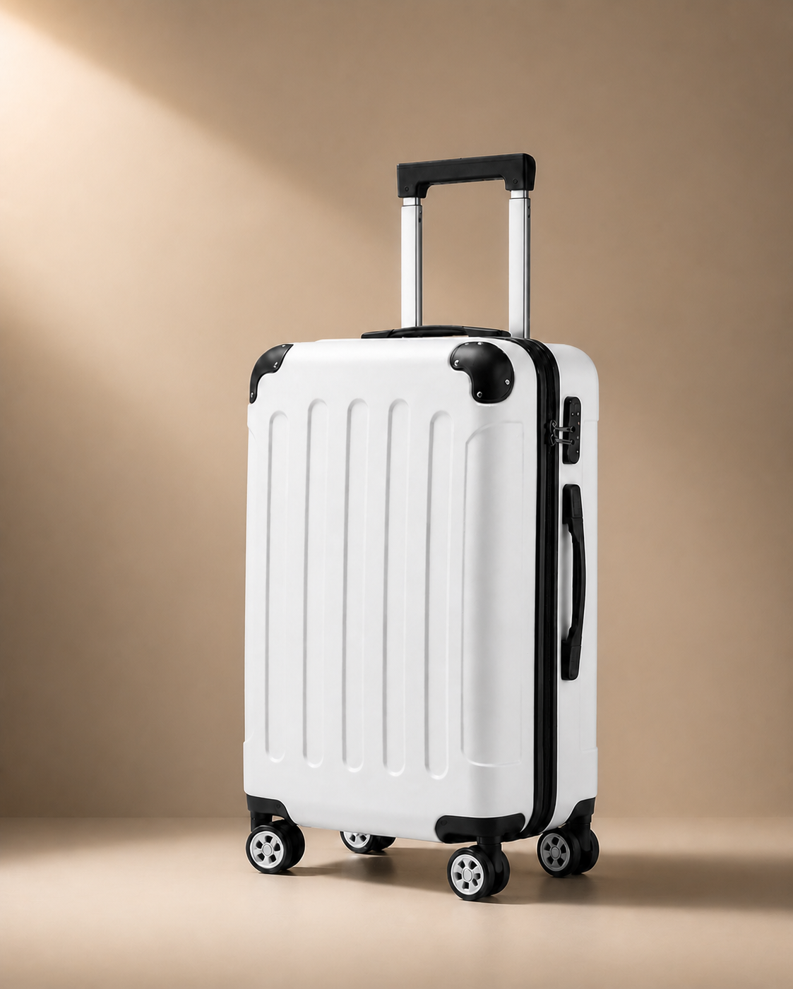 Grasmere Large Capacity Cabin Suitcase in White