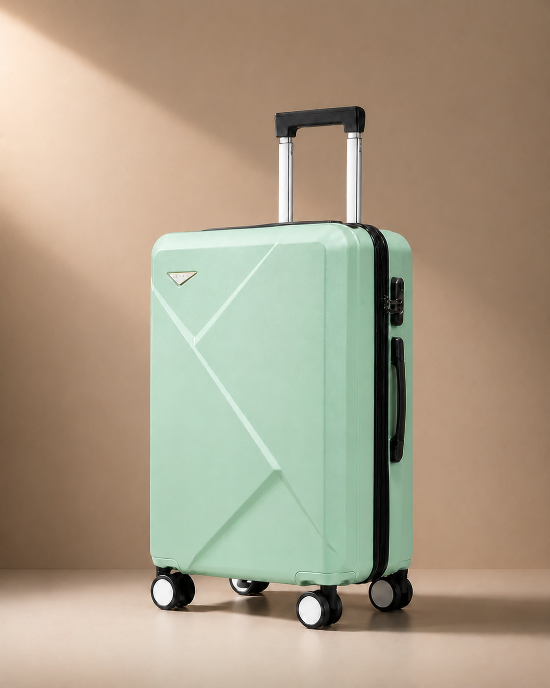 Beadnell Lightweight Cabin Suitcase - 20/24/28 Inch in Green