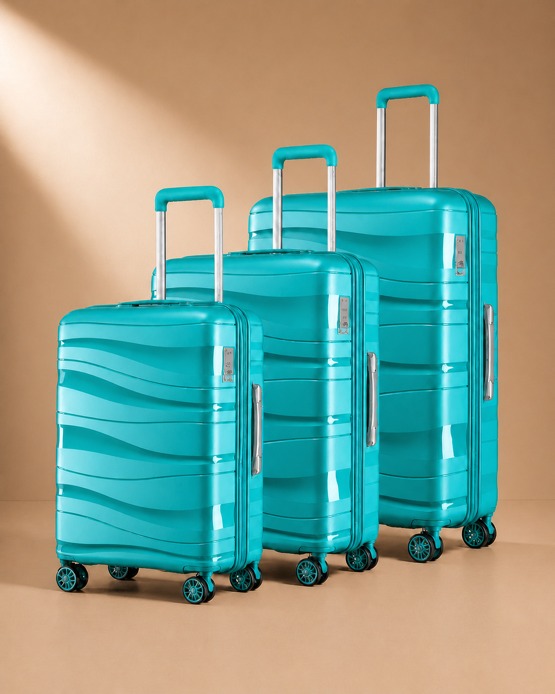 Crovie Large Capacity 3 Piece Hard Shell Suitcase Set - 20/24/28 Inch in Blue