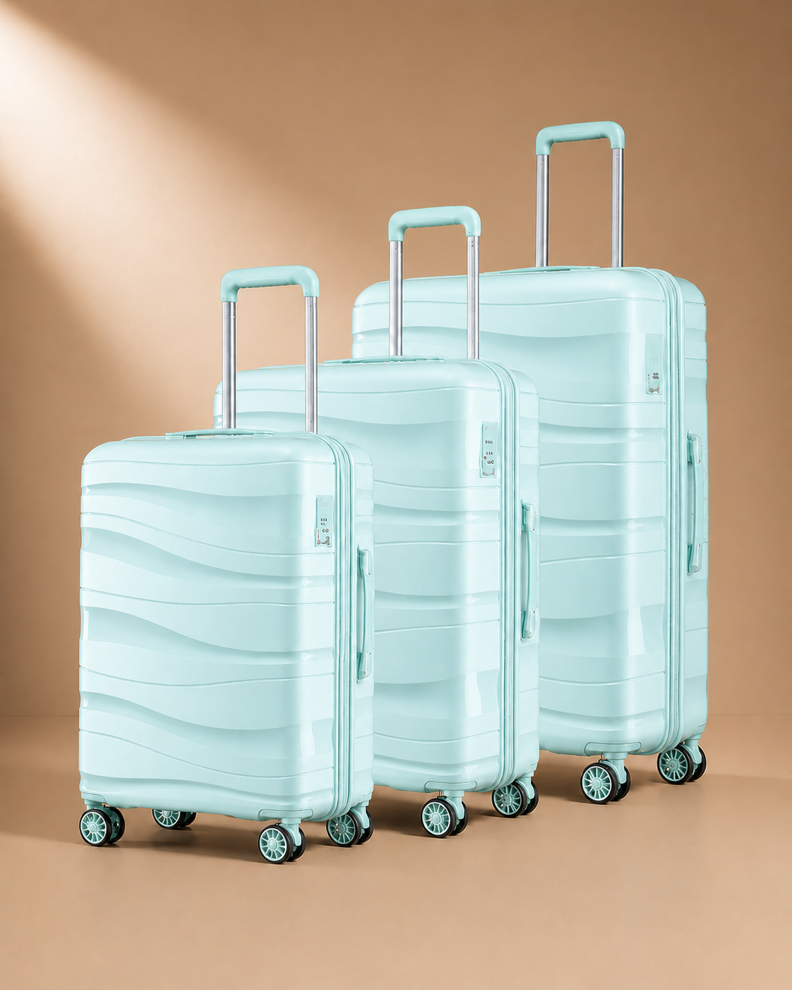 Crovie Large Capacity 3 Piece Hard Shell Suitcase Set - 20/24/28 Inch in Green