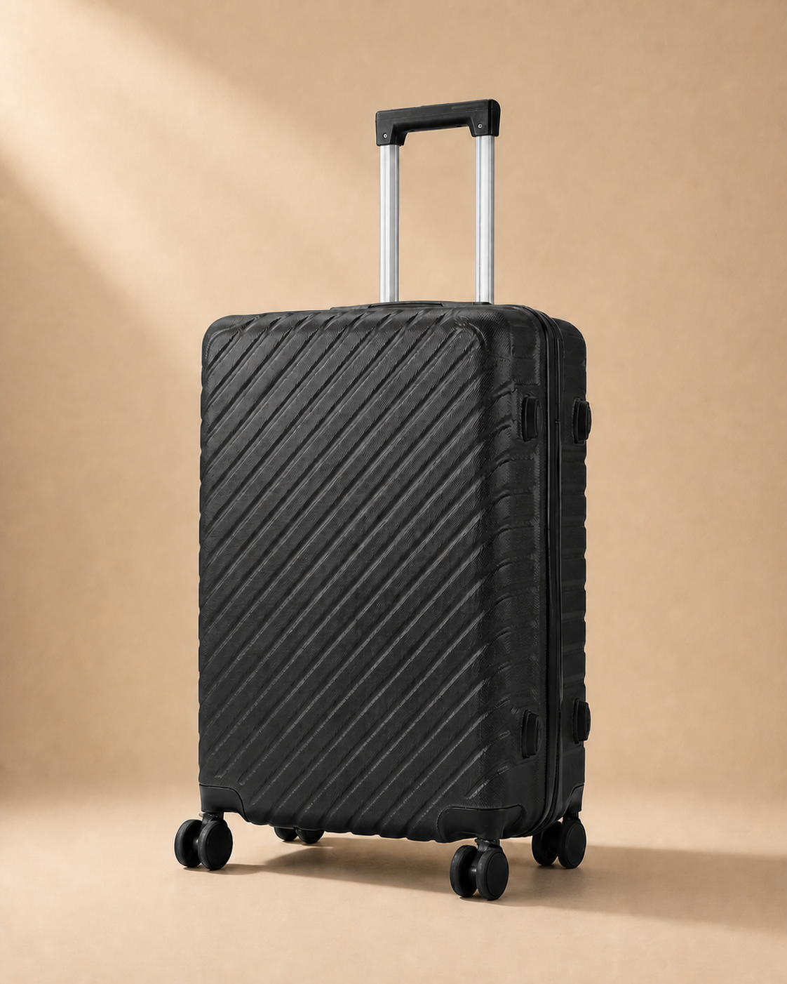 Broadway Lightweight Travel Suitcase - 24/28 Inch in Black