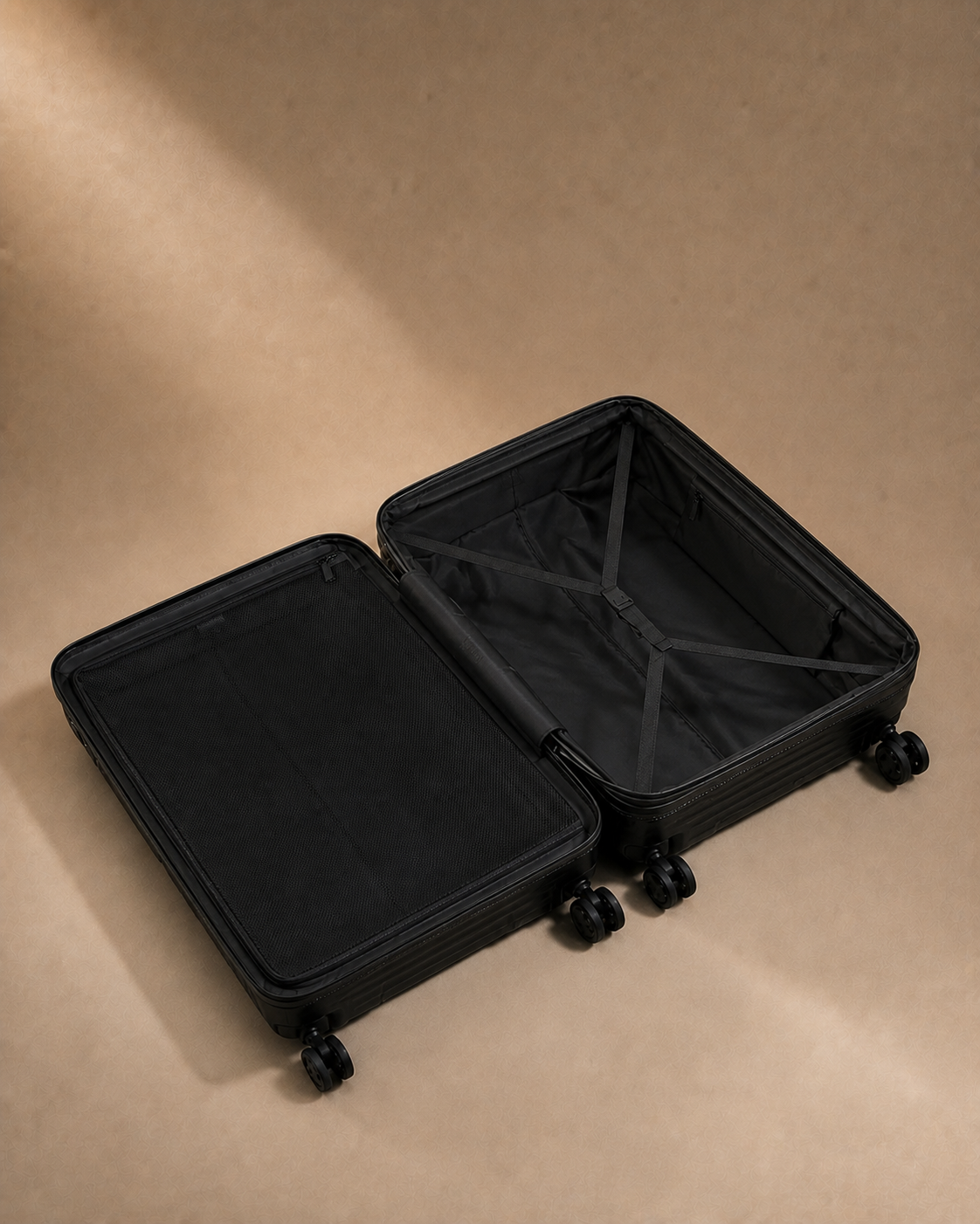 Thurlestone Hard Shell Aluminium Frame Cabin Suitcase - 20/24/28 Inch — view 2