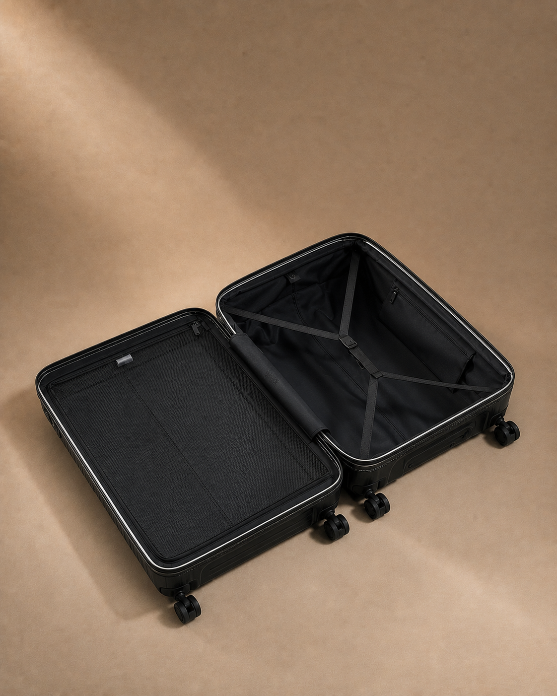 Shaldon Hard Shell Aluminium Frame Cabin Suitcase - 20/24 Inch — view 3