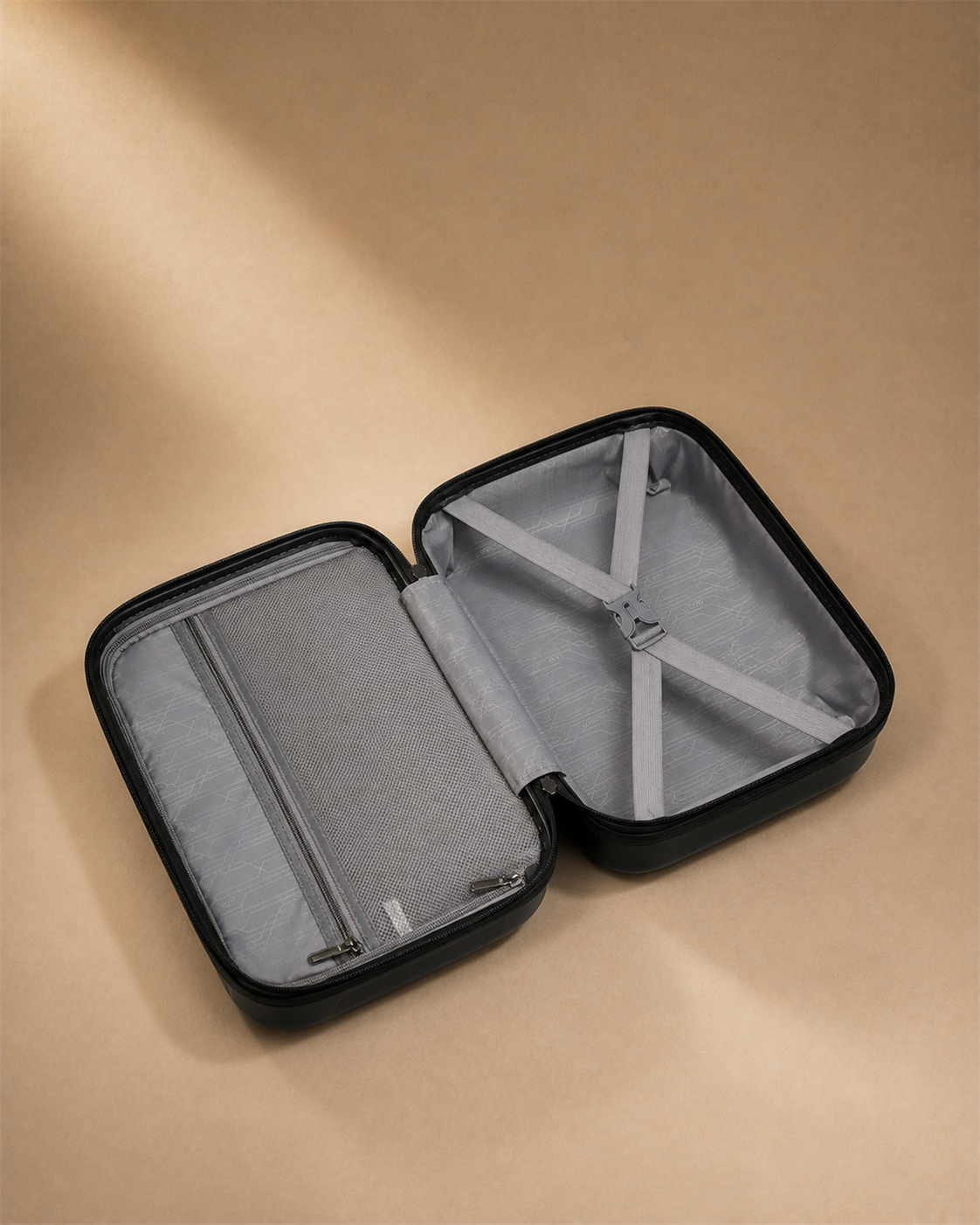 Housel Lightweight 14 Inch Hard Shell Travel Makeup Case — view 3