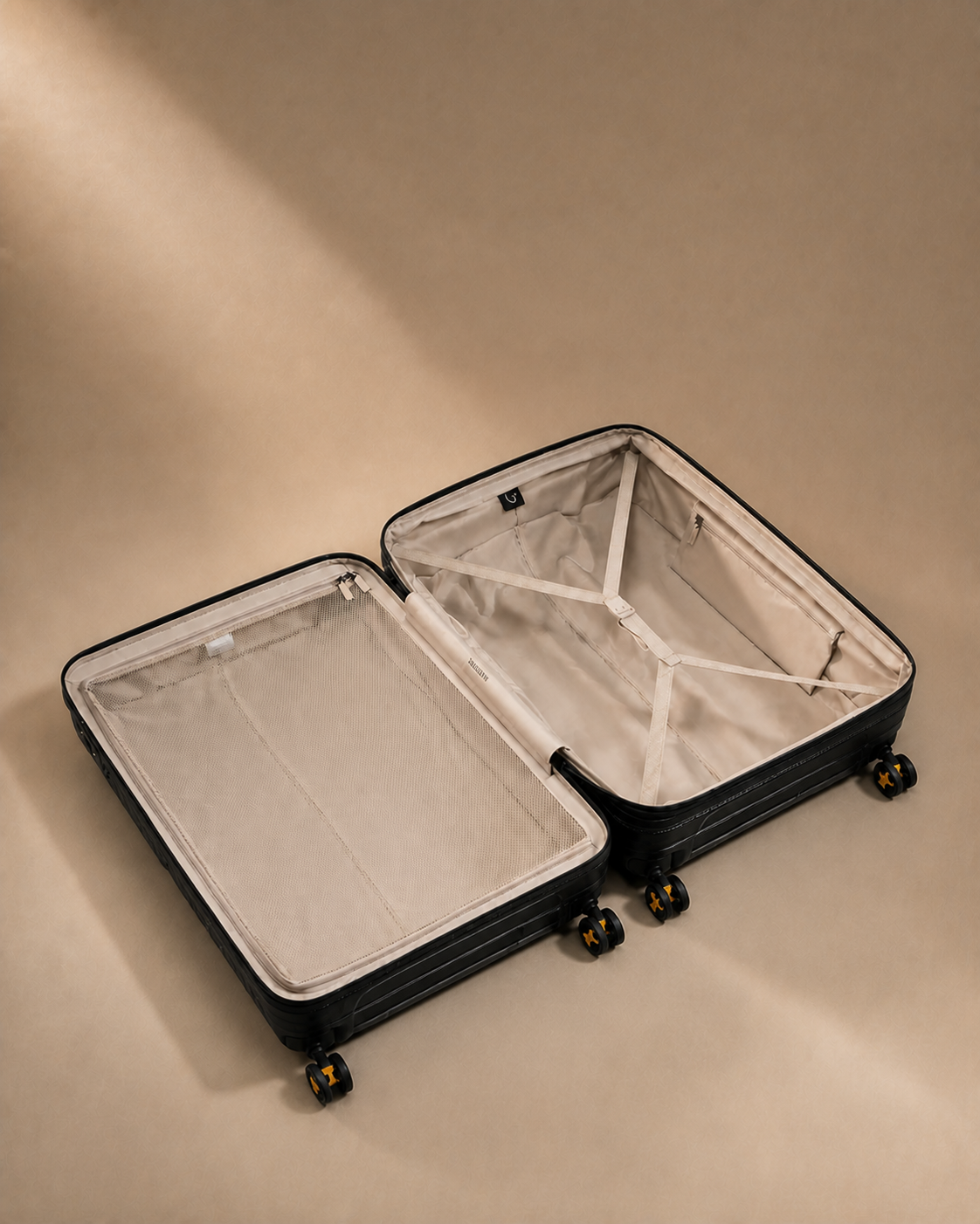 Bude Aluminium Frame Cabin Suitcase with Cup Holder - 20-28 Inch — view 3