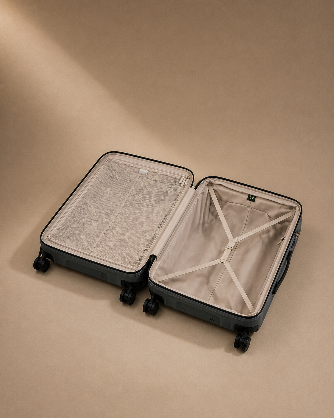 Dittisham Hard Shell Cabin Suitcase - 20/24/26 Inch — view 2