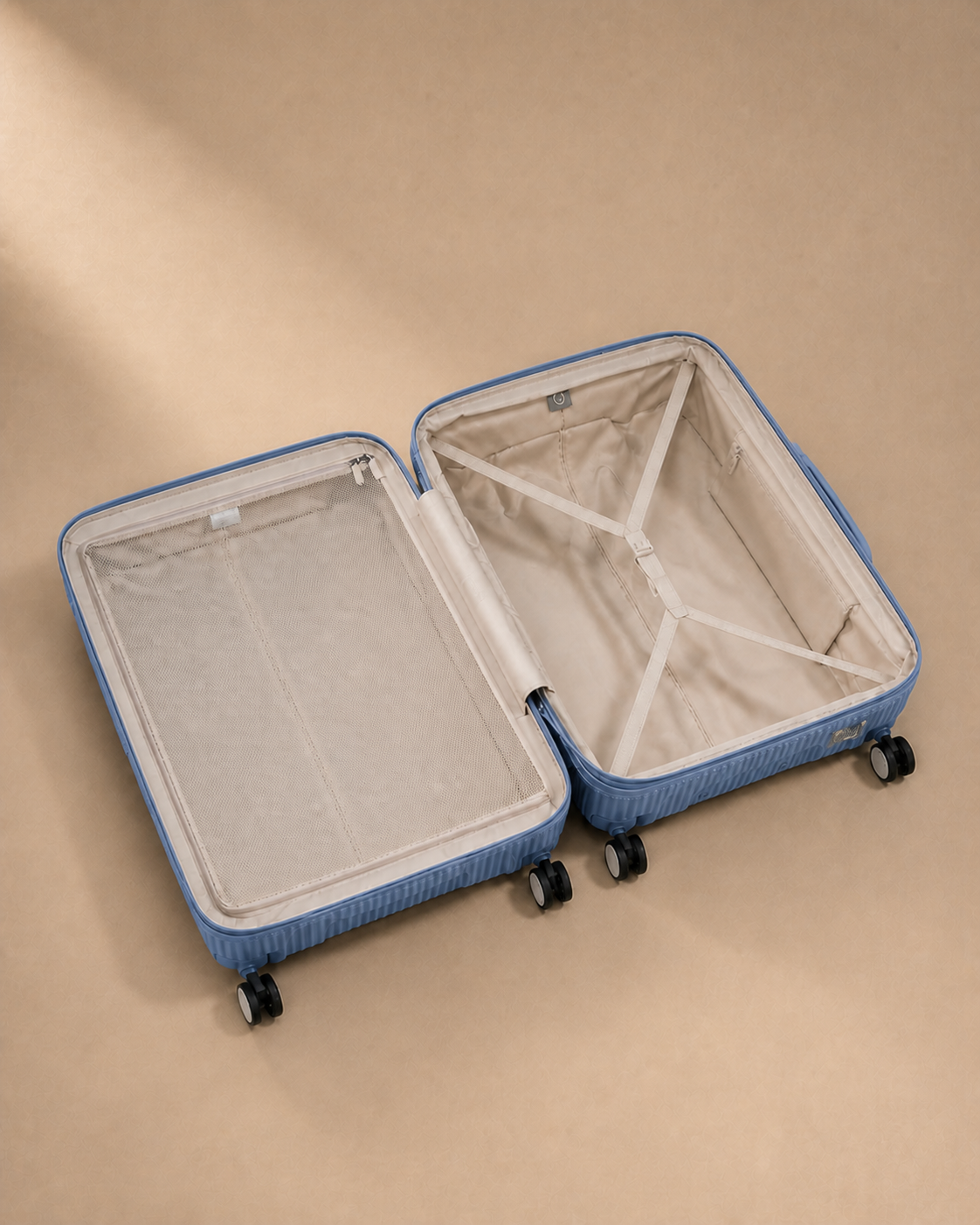Aldeburgh Ribbed Front-Opening Cabin Suitcase - 20 Inch — view 3
