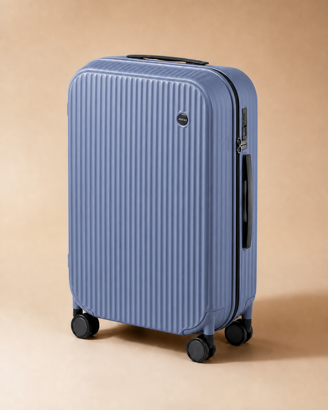 Aldeburgh Ribbed Front-Opening Cabin Suitcase - 20 Inch — view 4