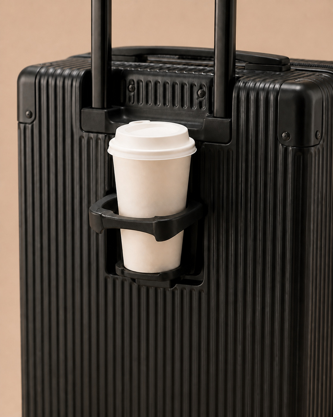 Porthcurno Aluminium Frame Front-Opening Cabin Suitcase with USB Port - 20-28 Inch — view 4