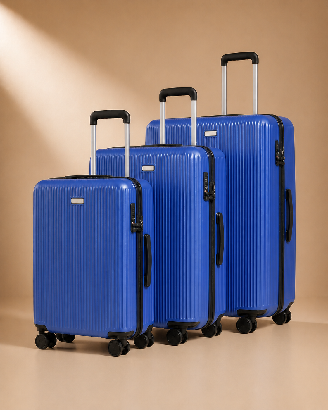 Barmouth 3 Piece Hard Shell Suitcase Set in Blue, 21/24/28 Inch