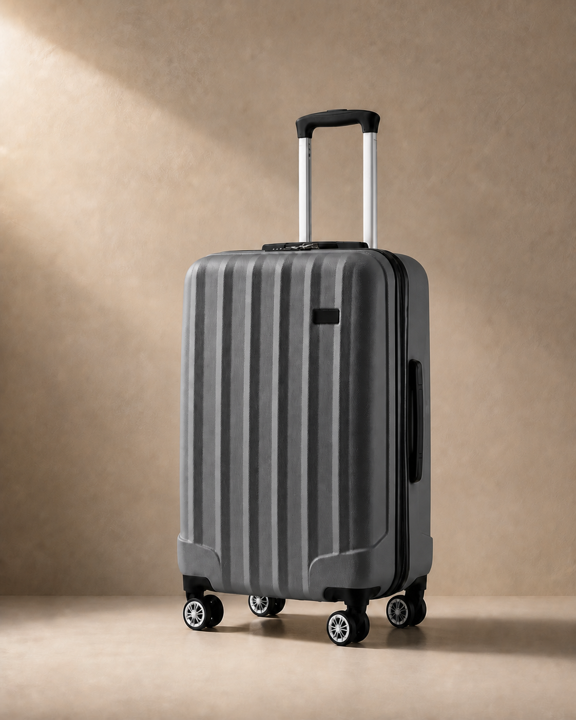 Exmouth Hard Shell Cabin Suitcase - 19/24/28 Inch in Grey