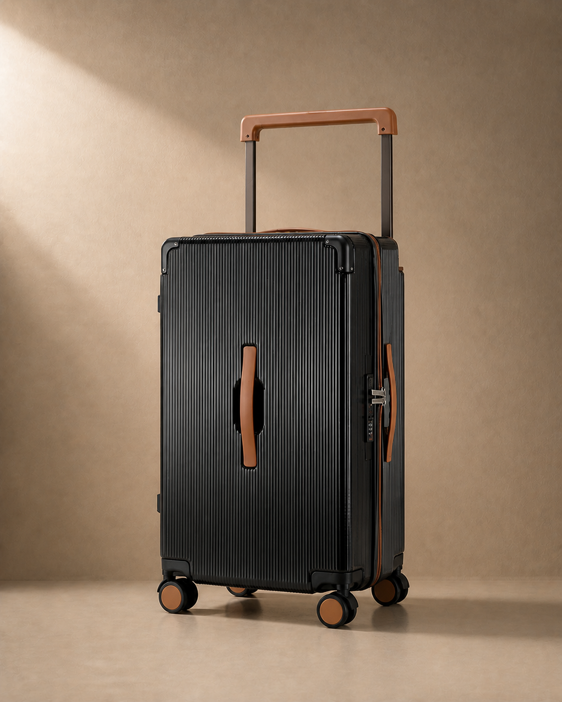 Silverdale Large Capacity Hard Shell Cabin Suitcase - 20-28 Inch in Black