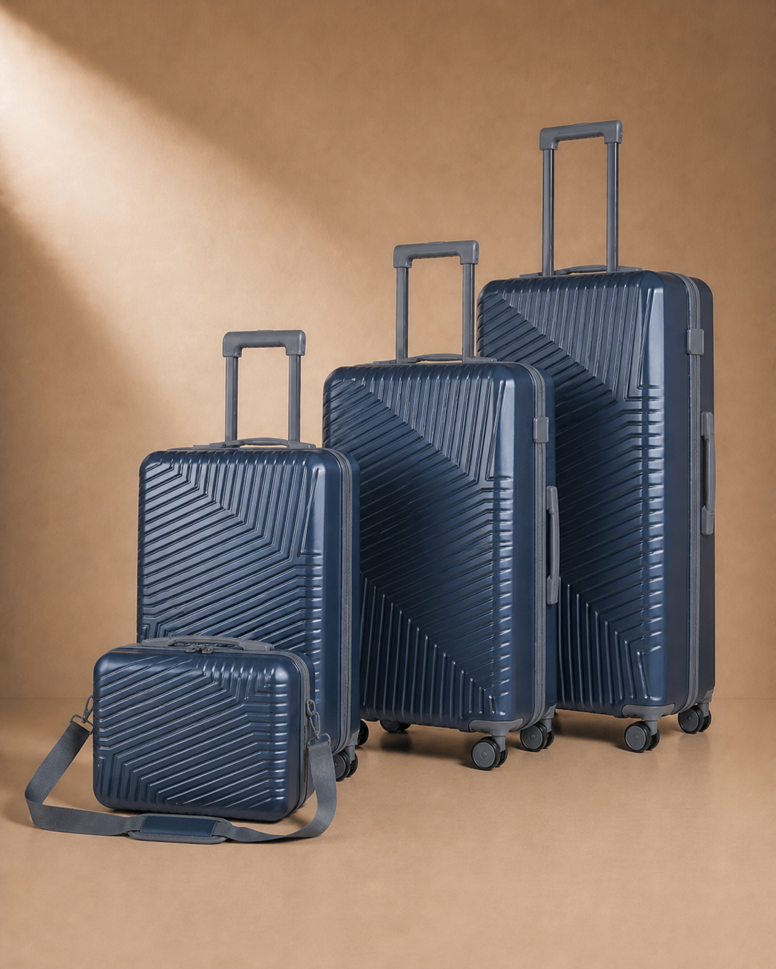 Saundersfoot 3 Piece Hard Shell Suitcase Set with Travel Bag and TSA Lock in Blue