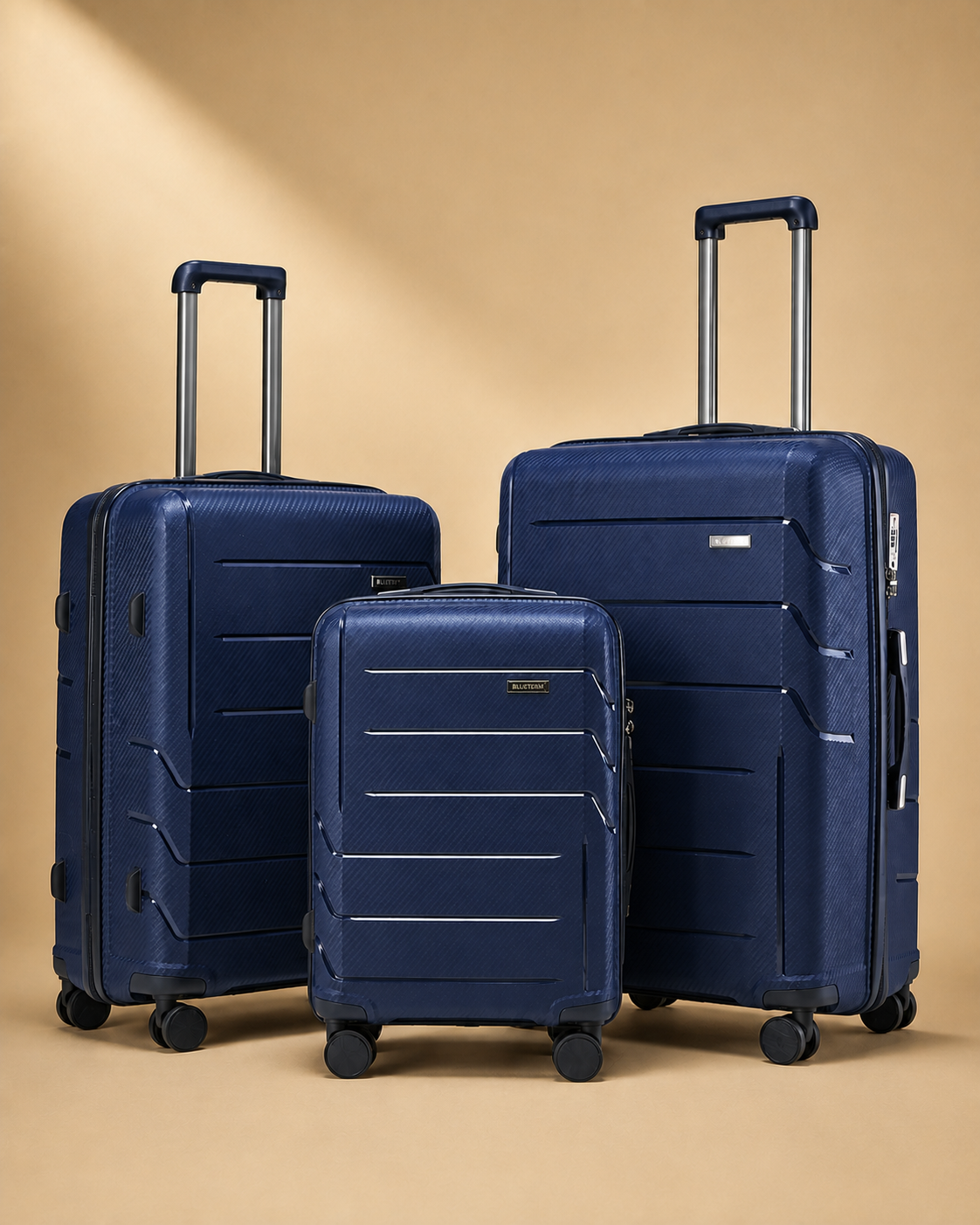 Tobermory 3 Piece Hard Shell Suitcase Set - 20/24/28 Inch in Blue