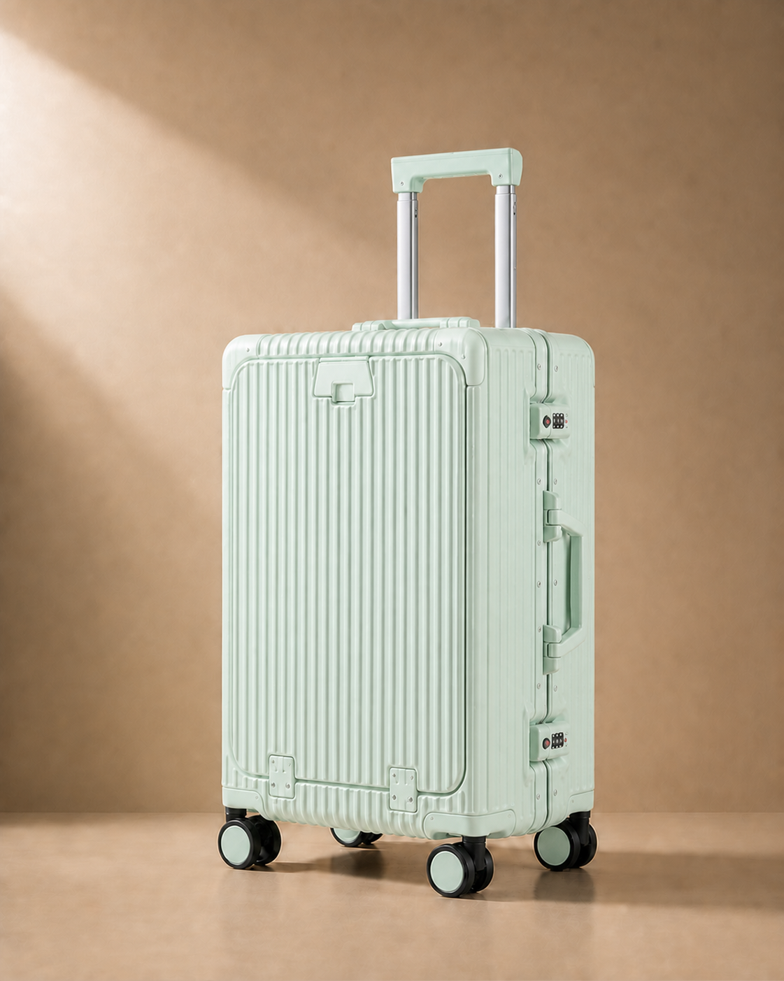 Porthcurno Aluminium Frame Front-Opening Cabin Suitcase with USB Port - 20-28 Inch in Blue