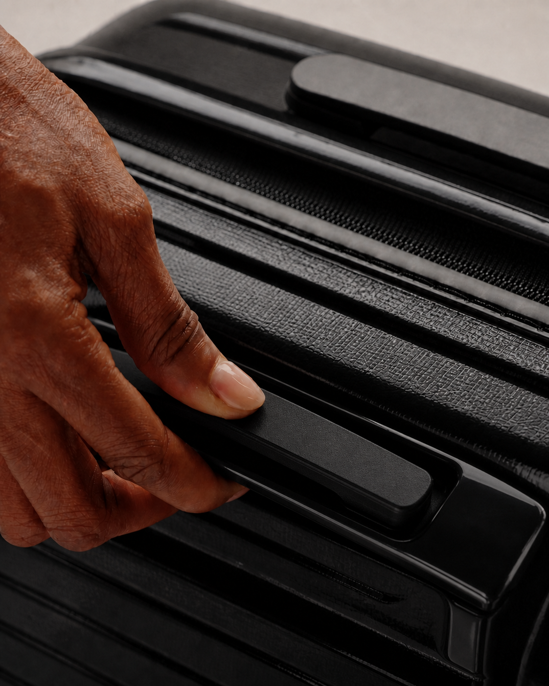 Cartmel Large Capacity Hard Shell Cabin Suitcase - 20/24/28 Inch