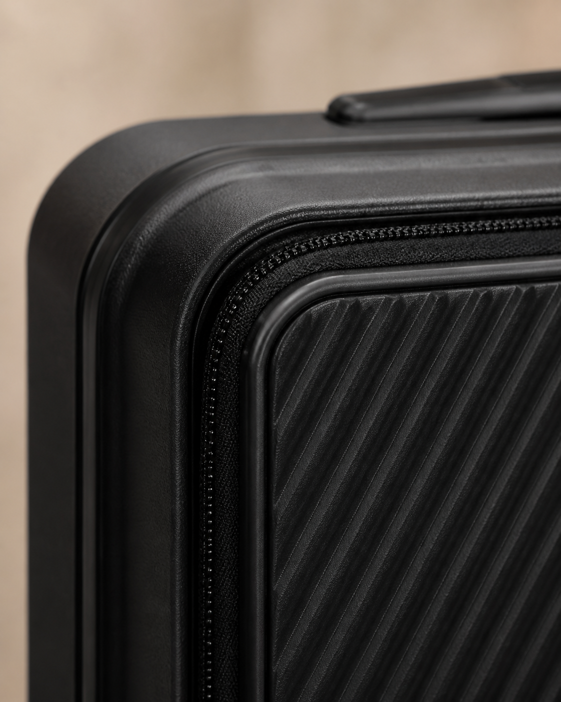 Bodinnick Expandable Front-Opening Cabin Suitcase - 20/24 Inch