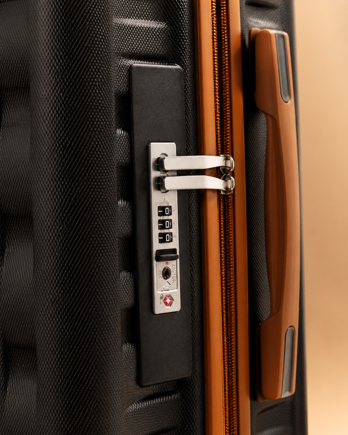 Seaton Hard Shell Cabin Suitcase - 20/24/28 Inch