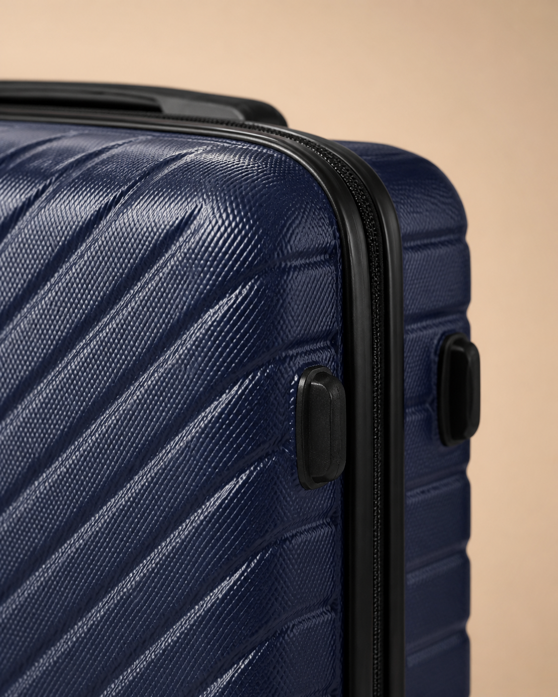 Broadway Lightweight Travel Suitcase - 24/28 Inch