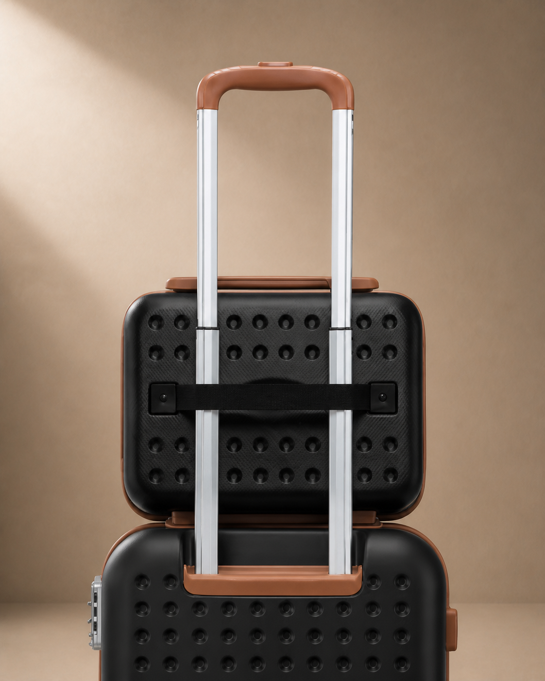 Pedn Lightweight 13 Inch Hard Shell Travel Makeup Case
