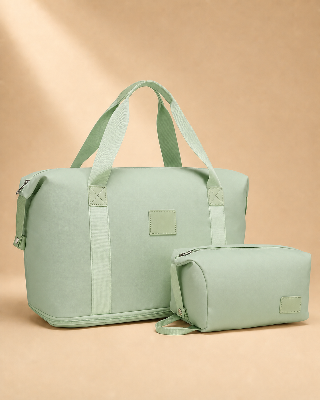 Gwithian 2 Piece Travel Bag and Toiletry Case Set in Green