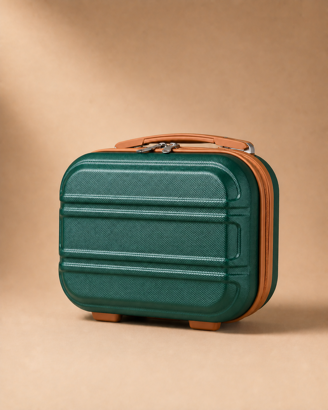 Porthchapel Large Capacity Hard Shell Travel Makeup Case in Green
