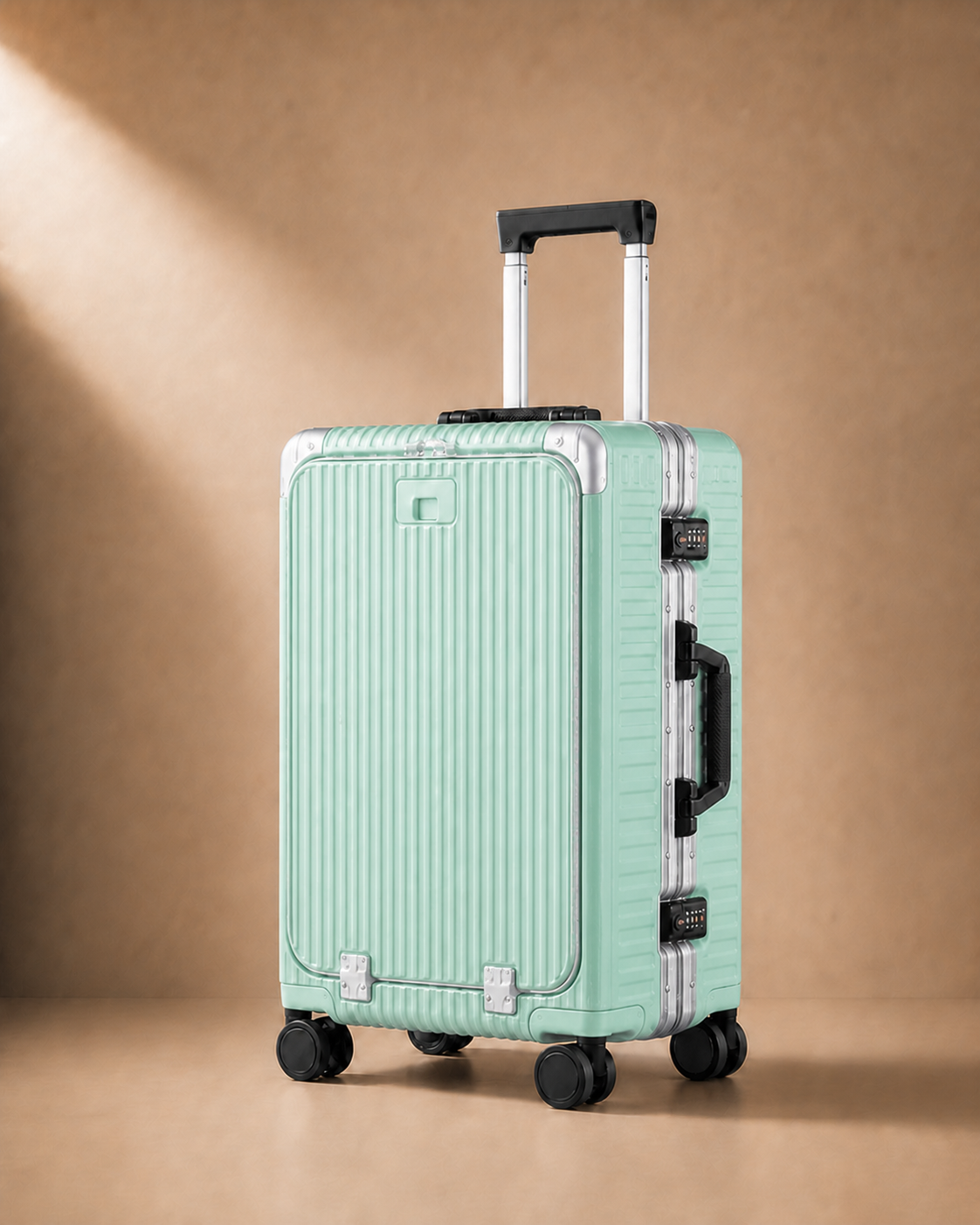 Perranporth Aluminium Frame Cabin Suitcase - 20/24 Inch in Green