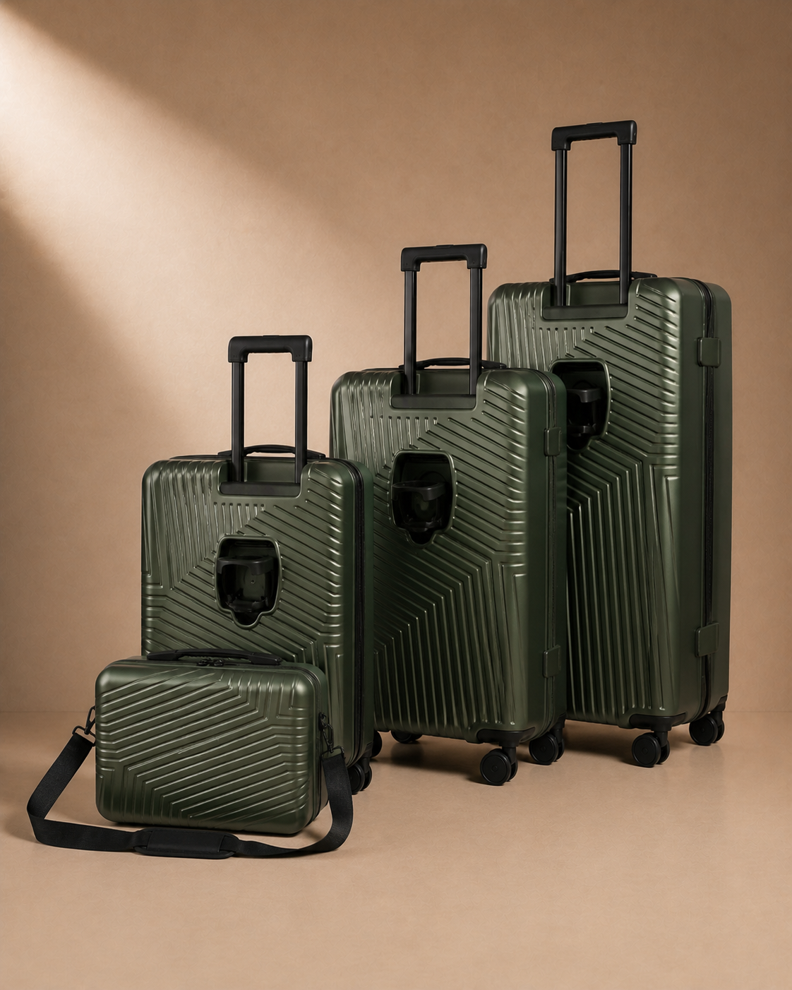 Saundersfoot 3 Piece Hard Shell Suitcase Set with Travel Bag and TSA Lock in Green