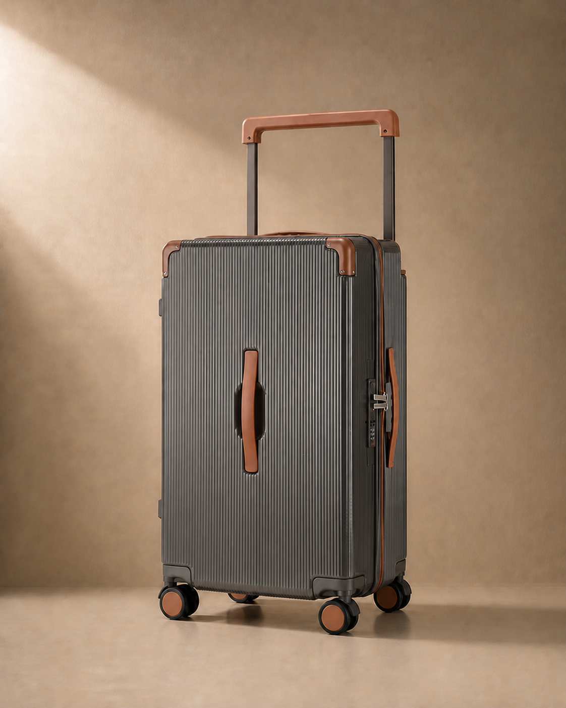 Silverdale Large Capacity Hard Shell Cabin Suitcase - 20-28 Inch in Grey