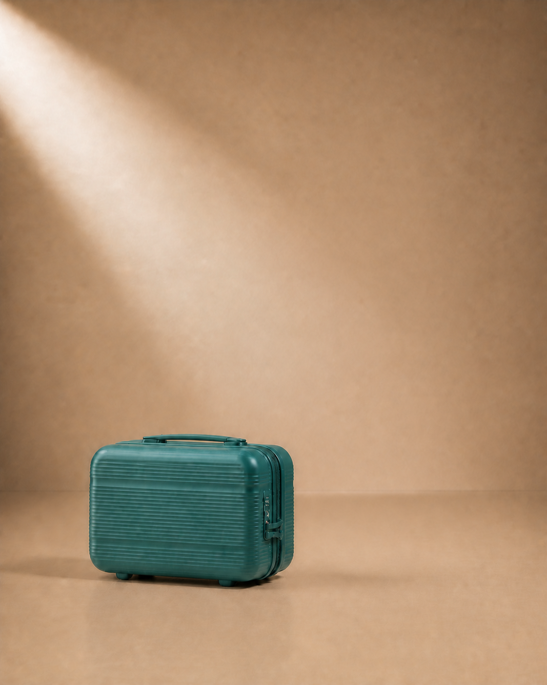 Trebah Travel Makeup Case with Vanity Case - 13/20 Inch in Peacock Blue