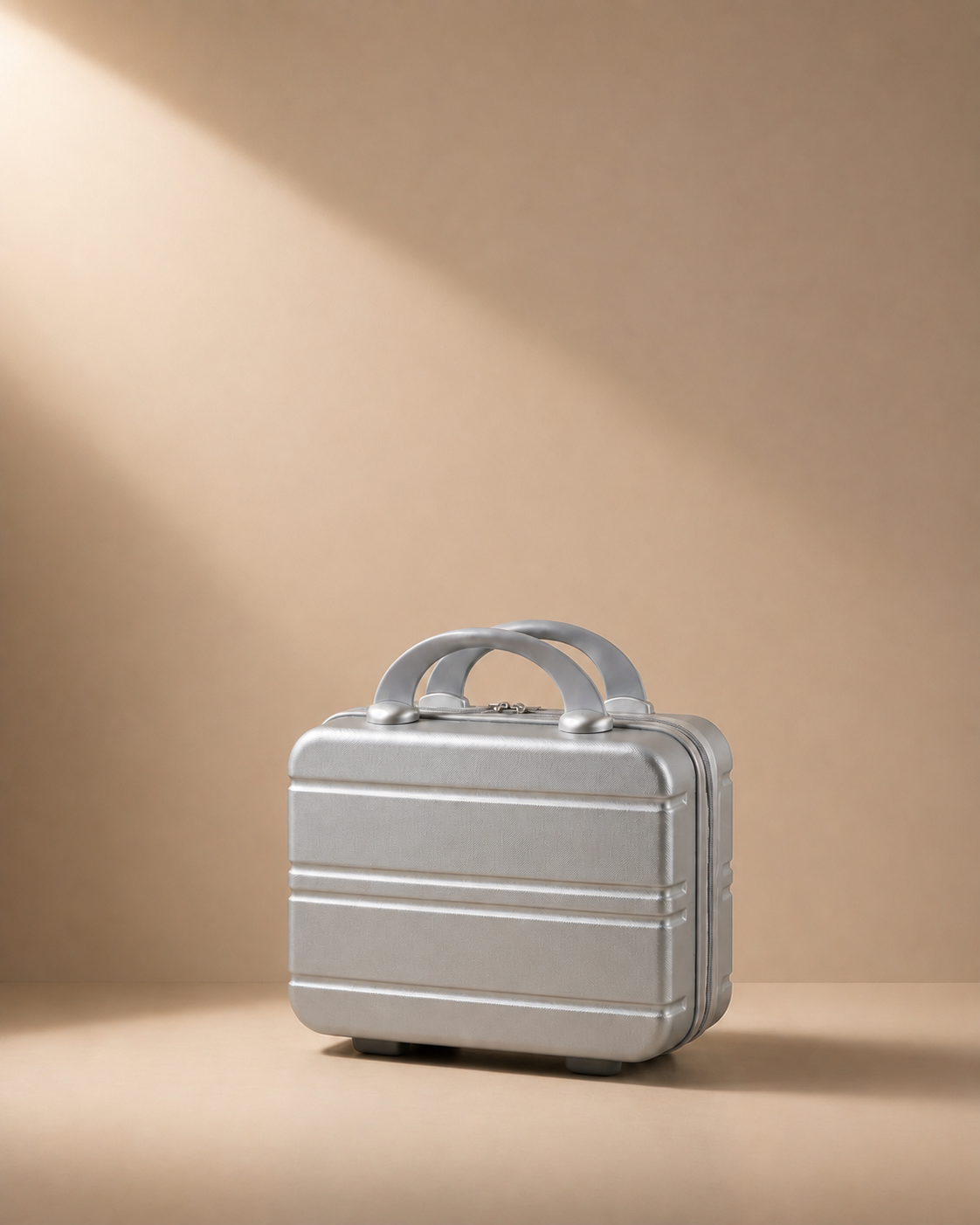 Prussia Hard Shell Travel Makeup Case in Grey - front product view
