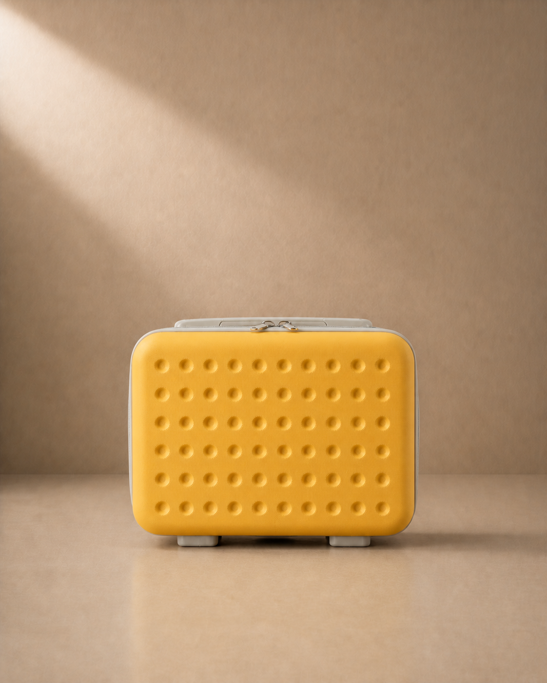 Pedn Lightweight 13 Inch Hard Shell Travel Makeup Case in Yellow