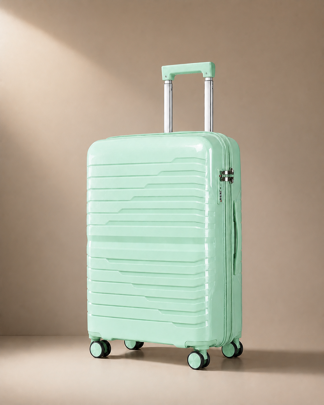 Cartmel Large Capacity Hard Shell Cabin Suitcase - 20/24/28 Inch in Green - premium front view