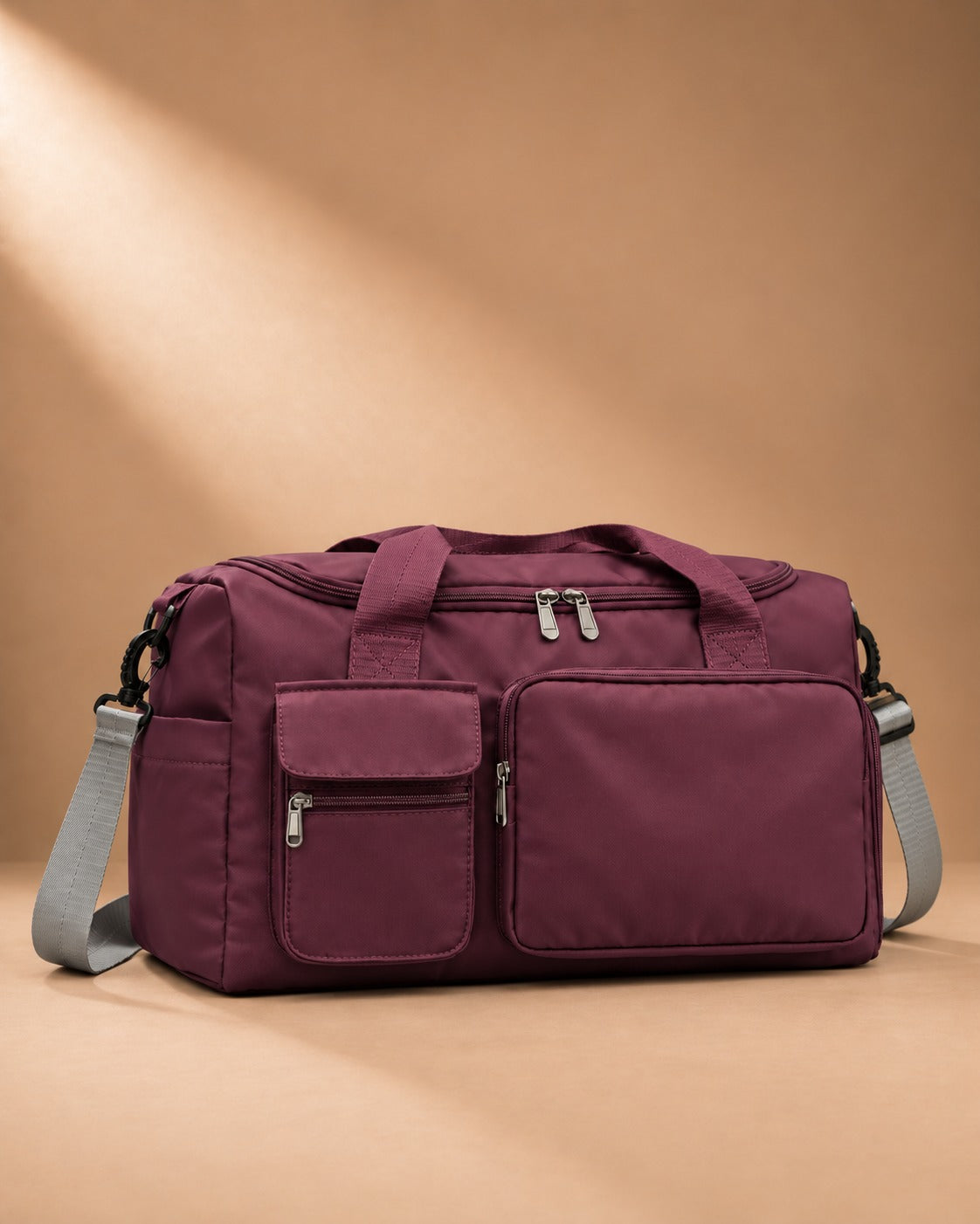 Eyam Multi Pocket Weekend Holdall - face