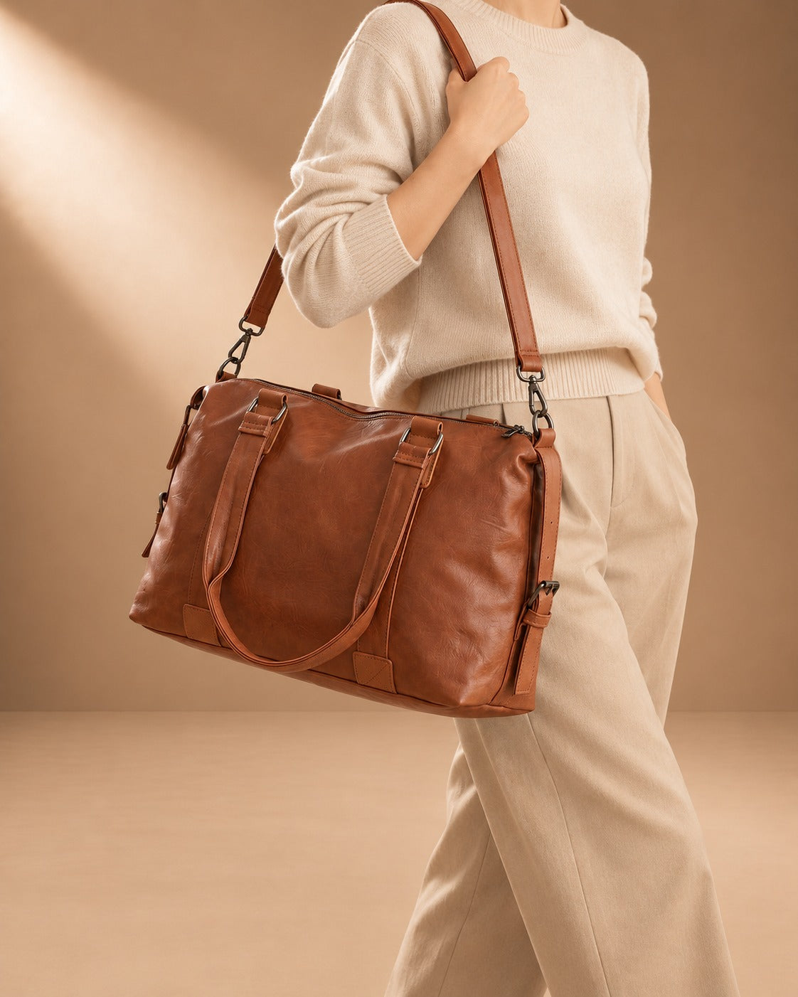 Masham Leather Weekend Holdall - view 3
