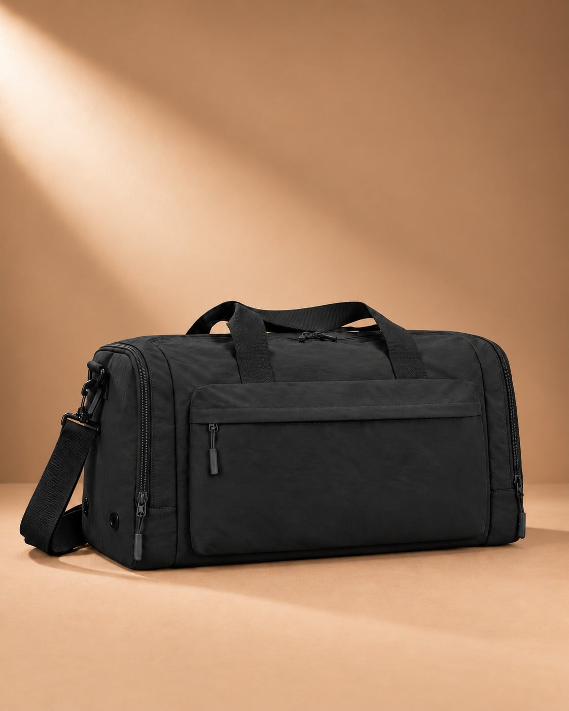Helmsley Travel Holdall with Shoe Compartment - black