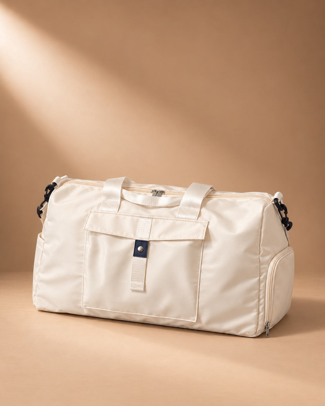 Settle Women's Clasp Weekend Bag - face