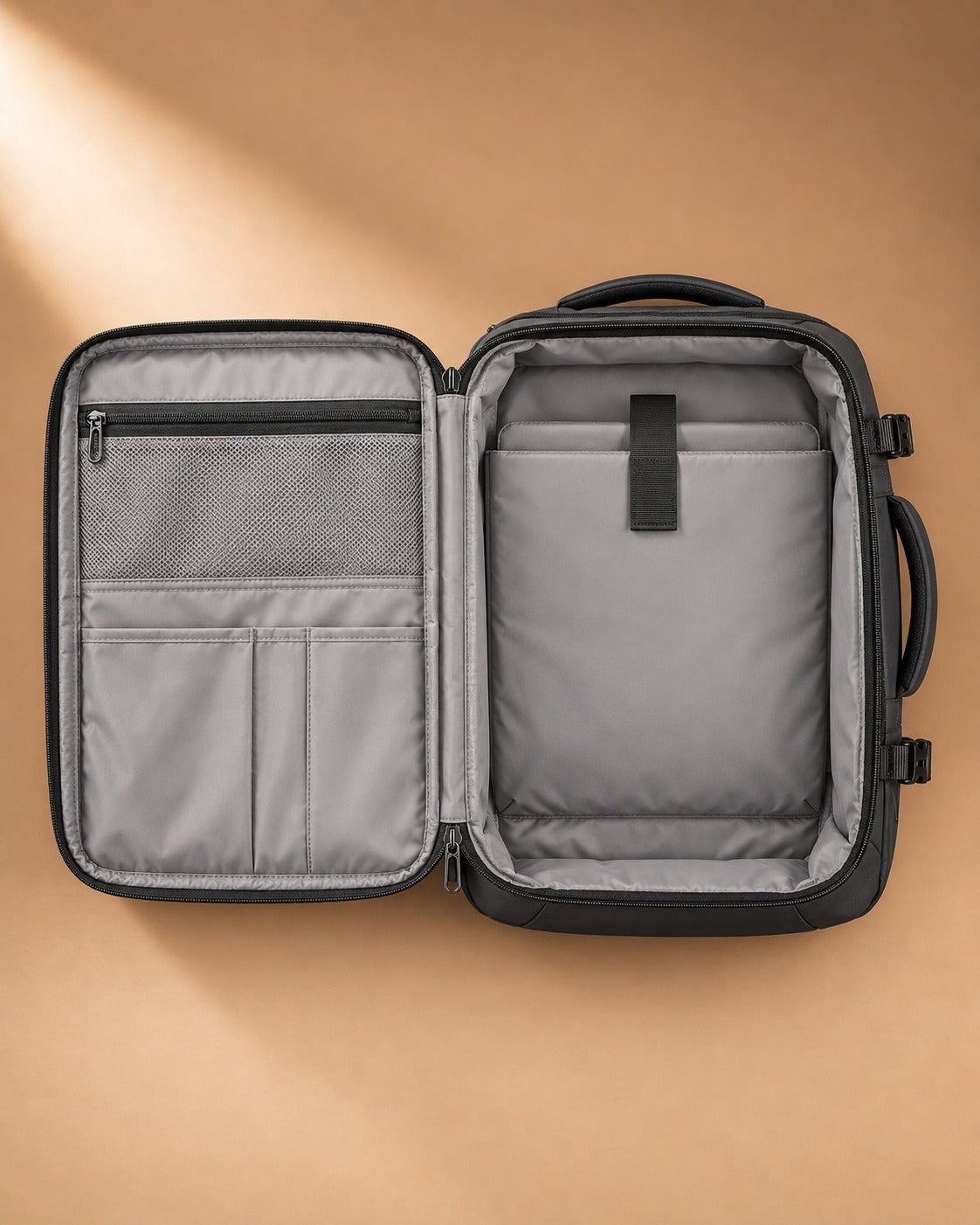 Bainbridge Expandable Cabin Travel Backpack - interieur