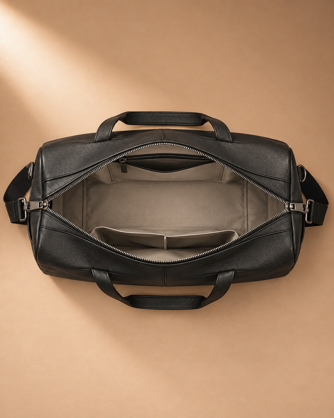 Hebden Leather Travel Duffle Bag - interieur