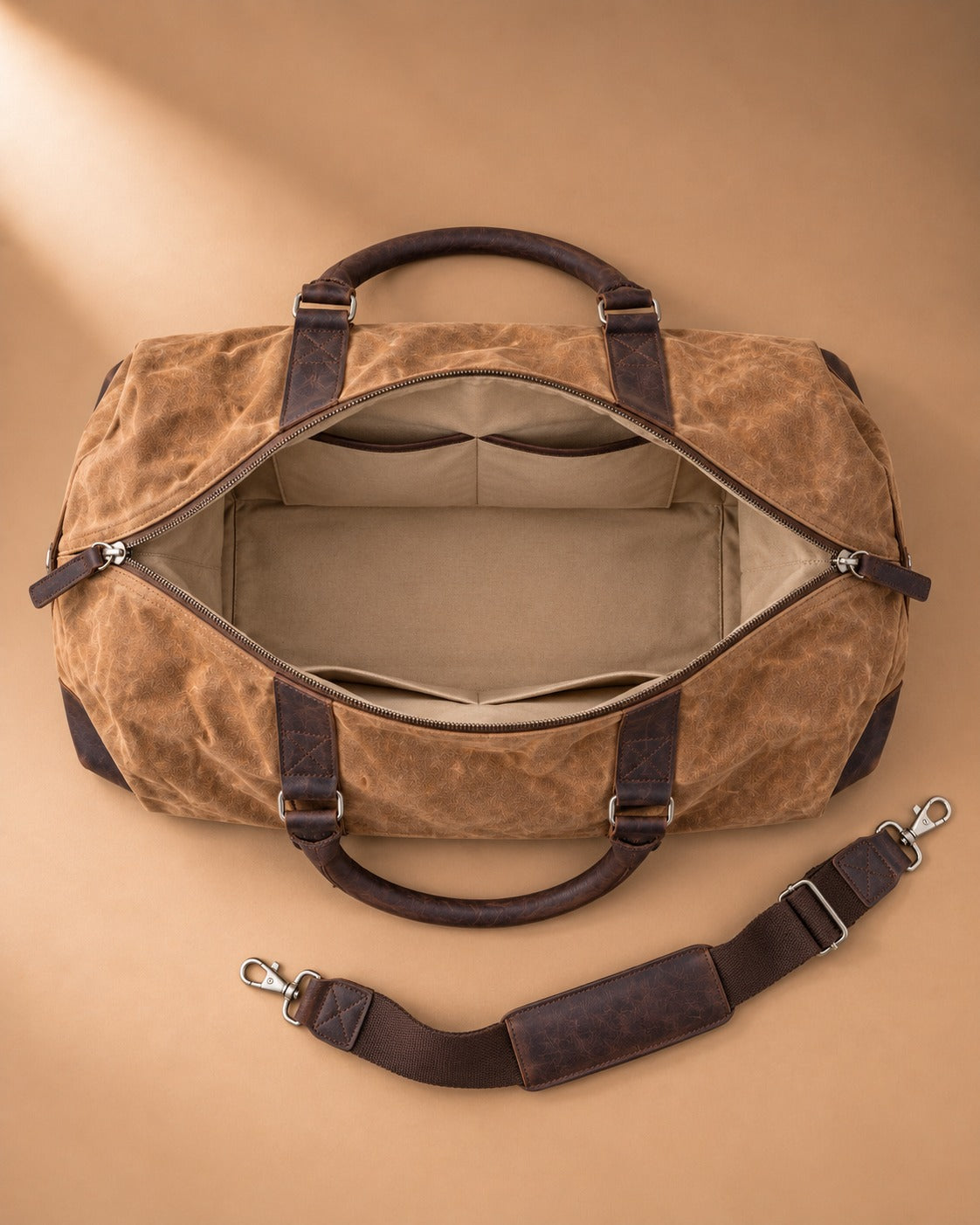 Airton Waxed Canvas Barrel Duffle Bag - interieur