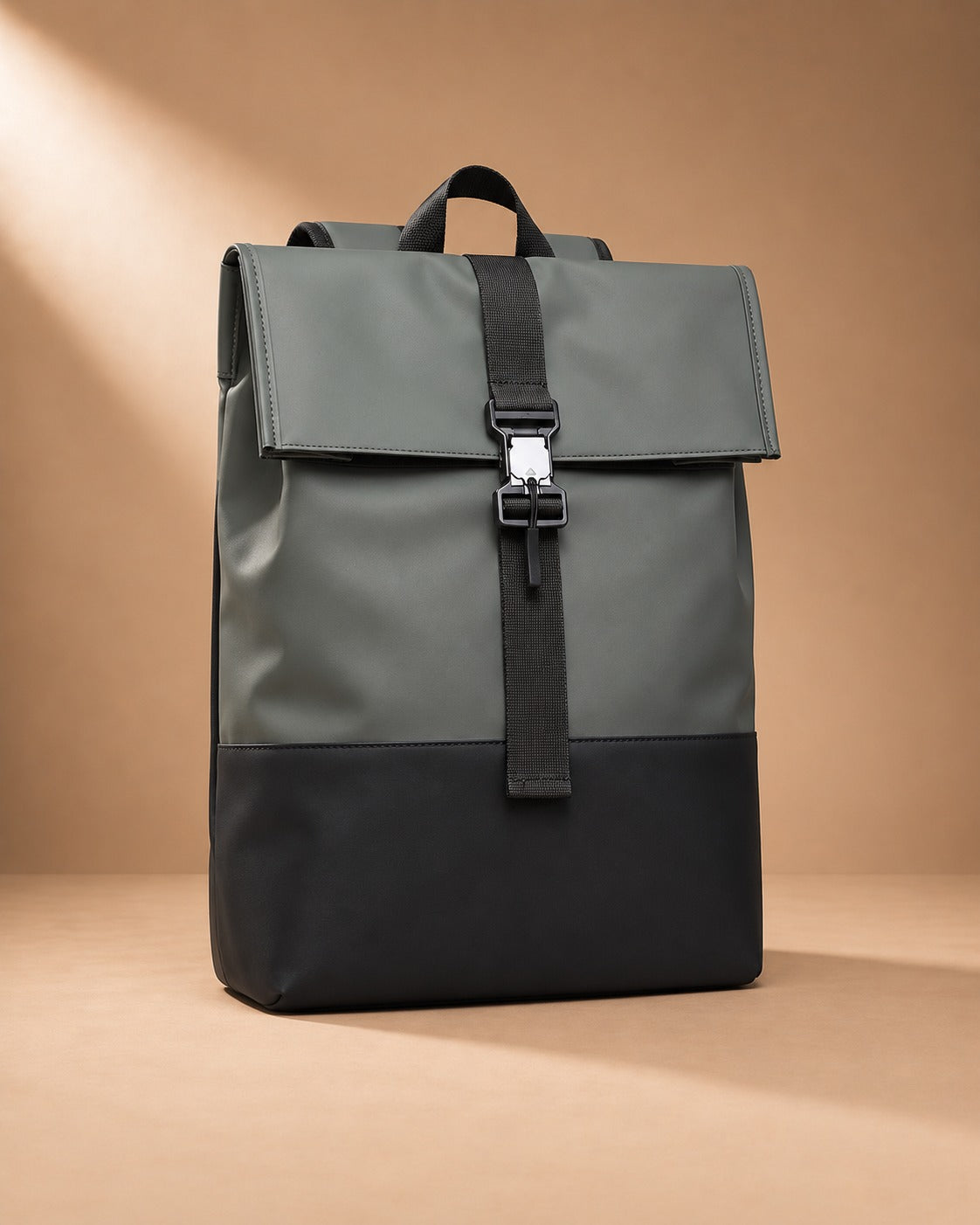 Helvellyn Roll Top Travel Backpack - green