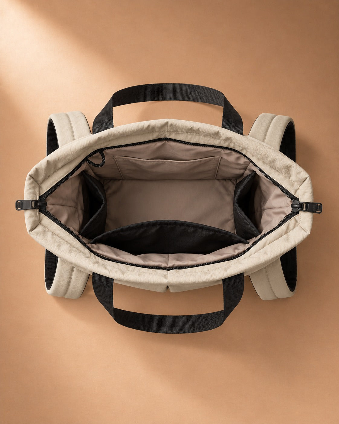 Cairngorm 3-Way Carry Tote Backpack 18L - interieur